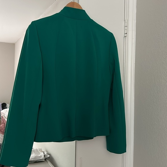 Green blazer - Picture 3 of 3